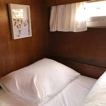 Boot & Breakfast - Slapen Op Het Water